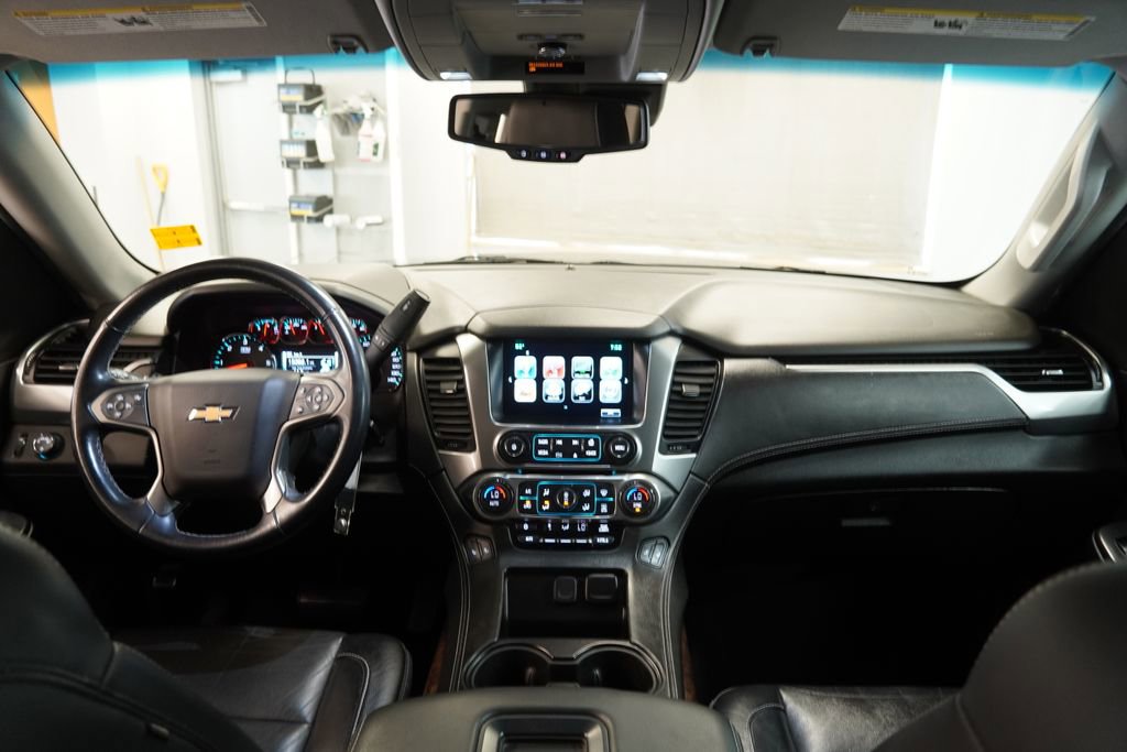 Used 2020 Chevrolet Suburban LT image 20