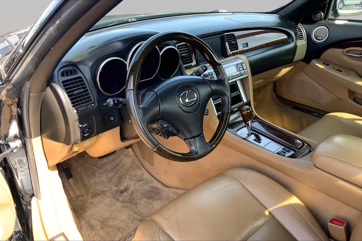 Used 2007 Lexus SC 430 Convertible RWD image 17
