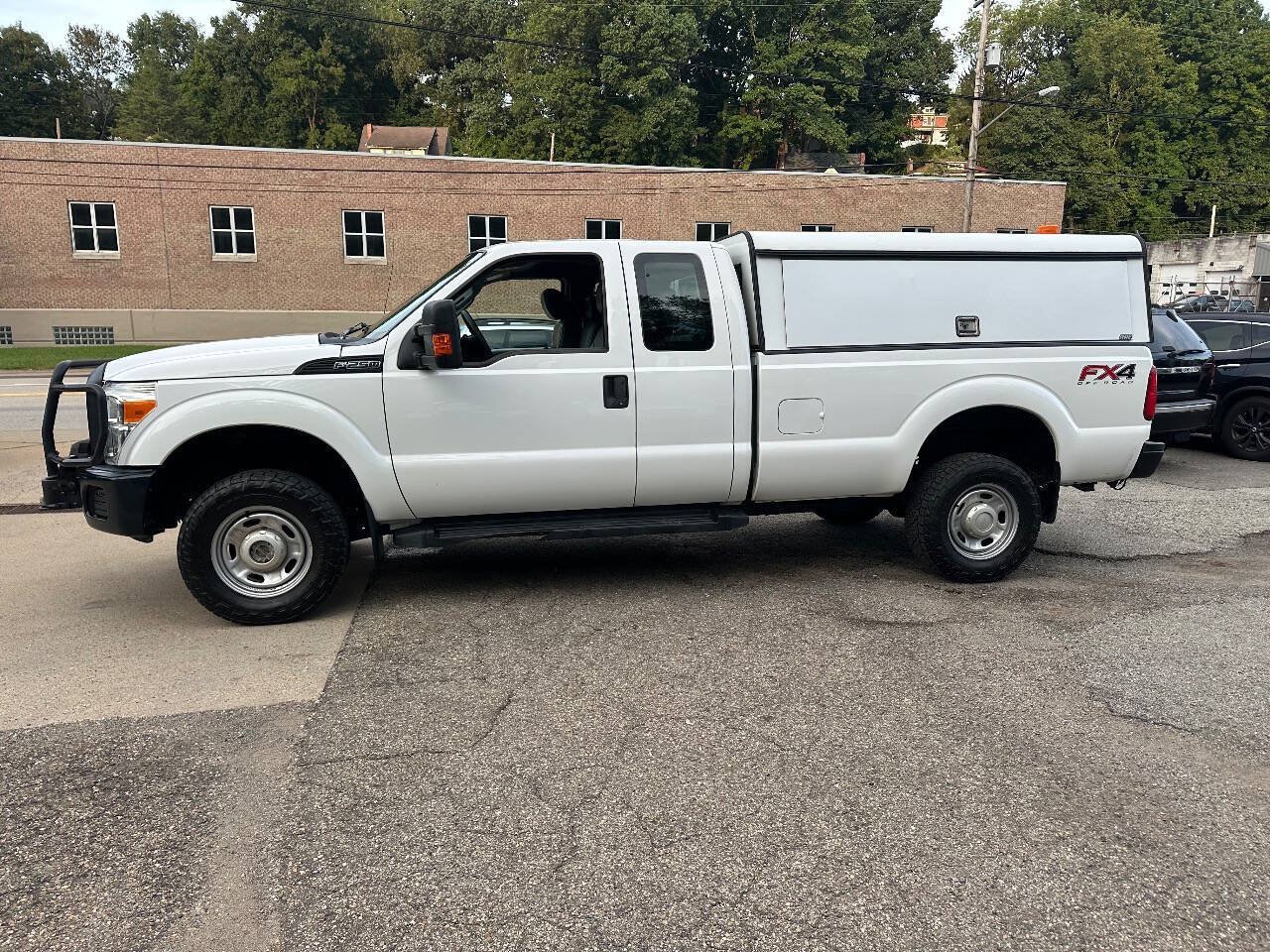 Used 2016 Ford F250 XL w/ Power Equipment Group AWD/4WD image 4
