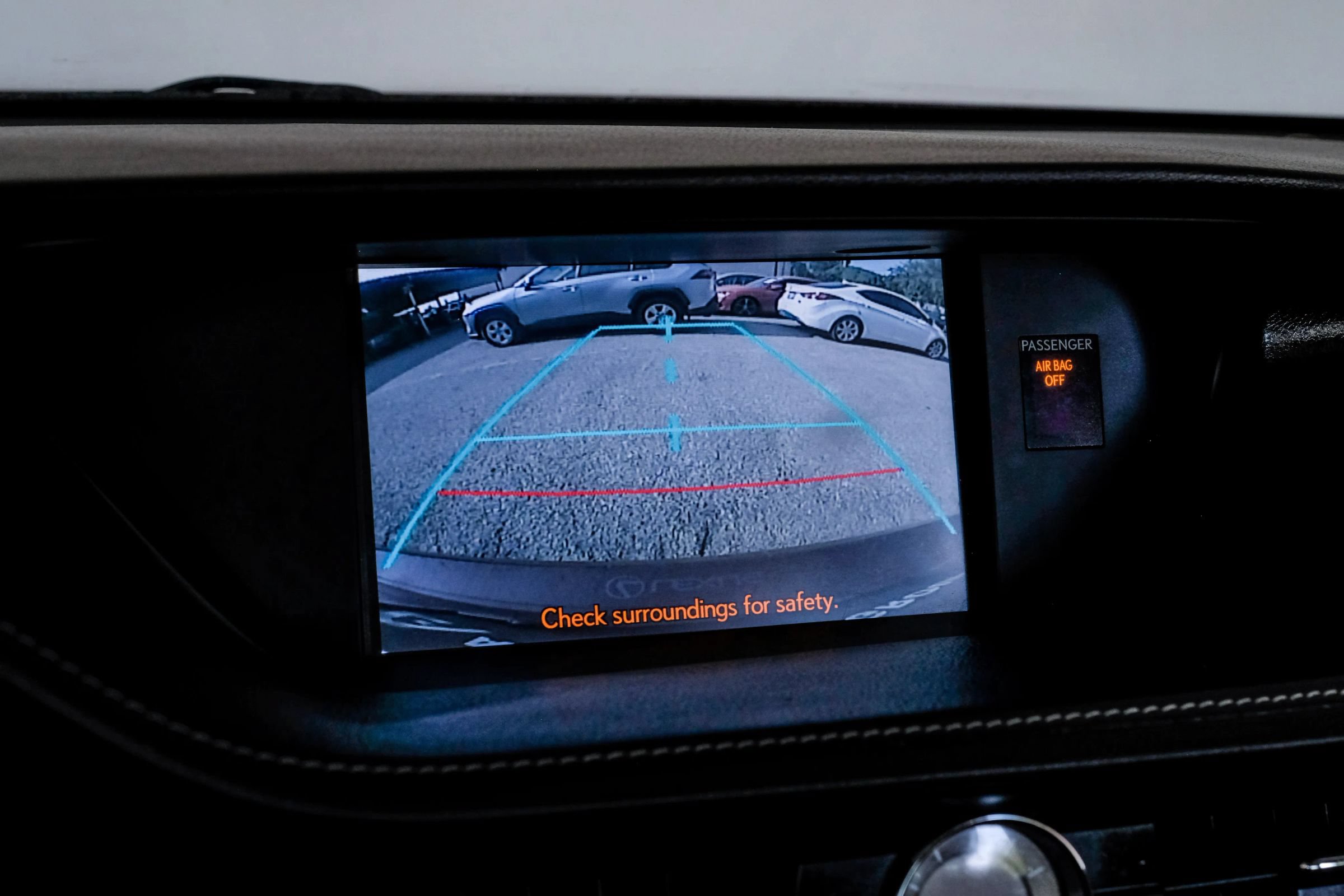 Used 2014 Lexus ES 300h w/ Luxury Package w/Bamboo Trim FWD image 22