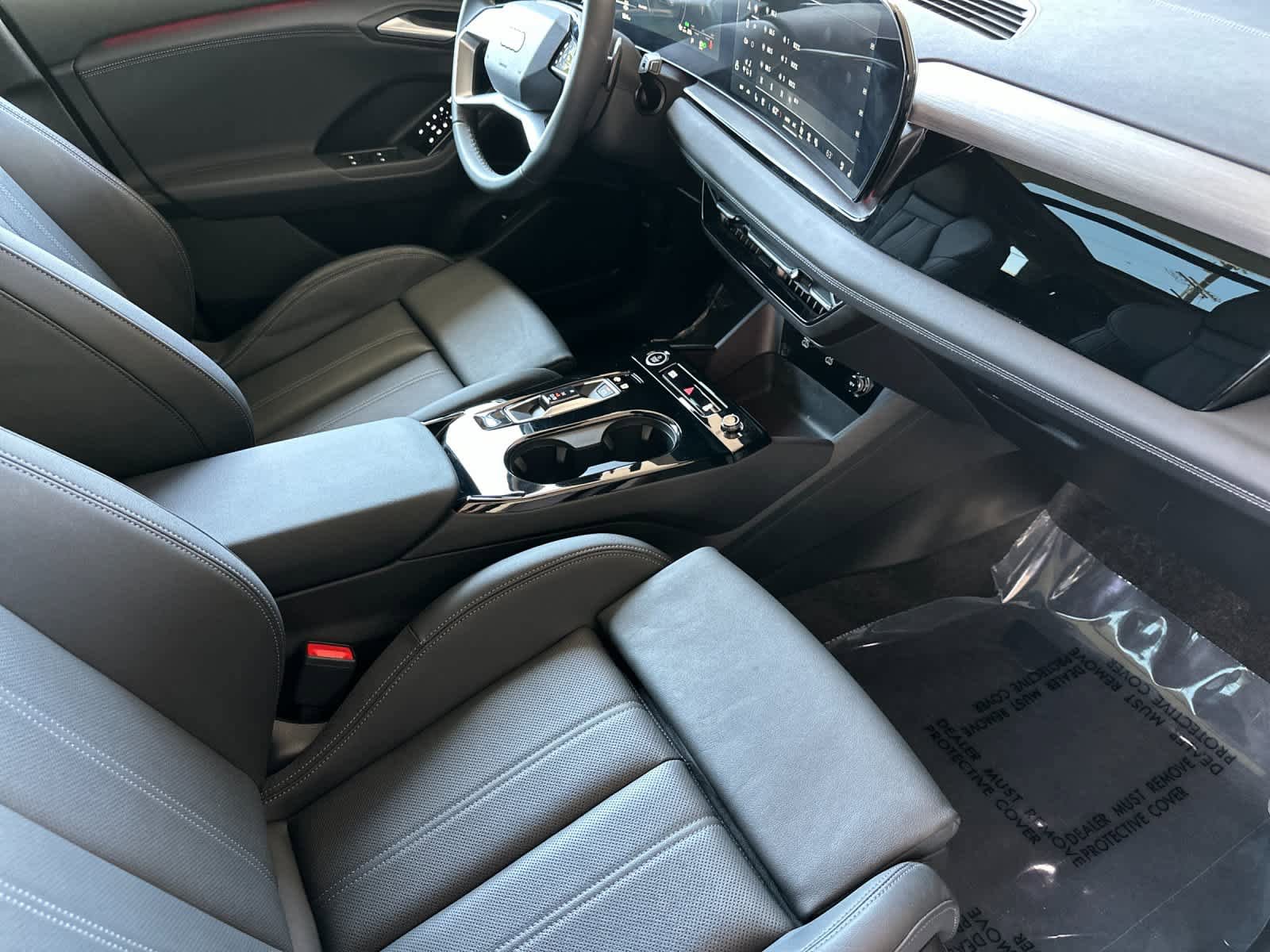 Used 2025 Audi Q6 e-tron Premium Plus w/ Premium Plus AWD/4WD image 16