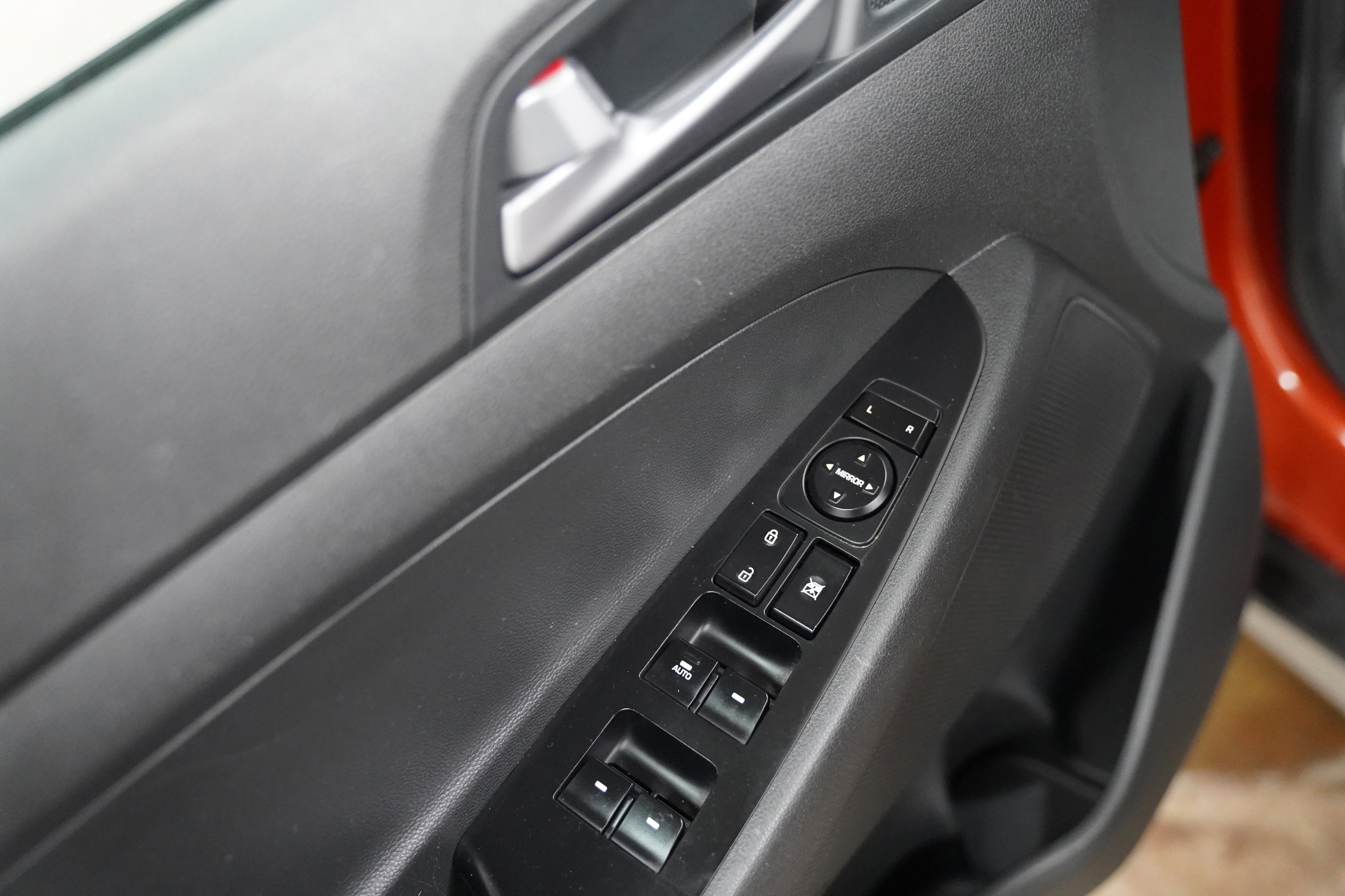 Used 2017 Hyundai Tucson SE image 12