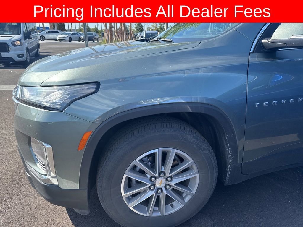 Used 2023 Chevrolet Traverse LT FWD image 9