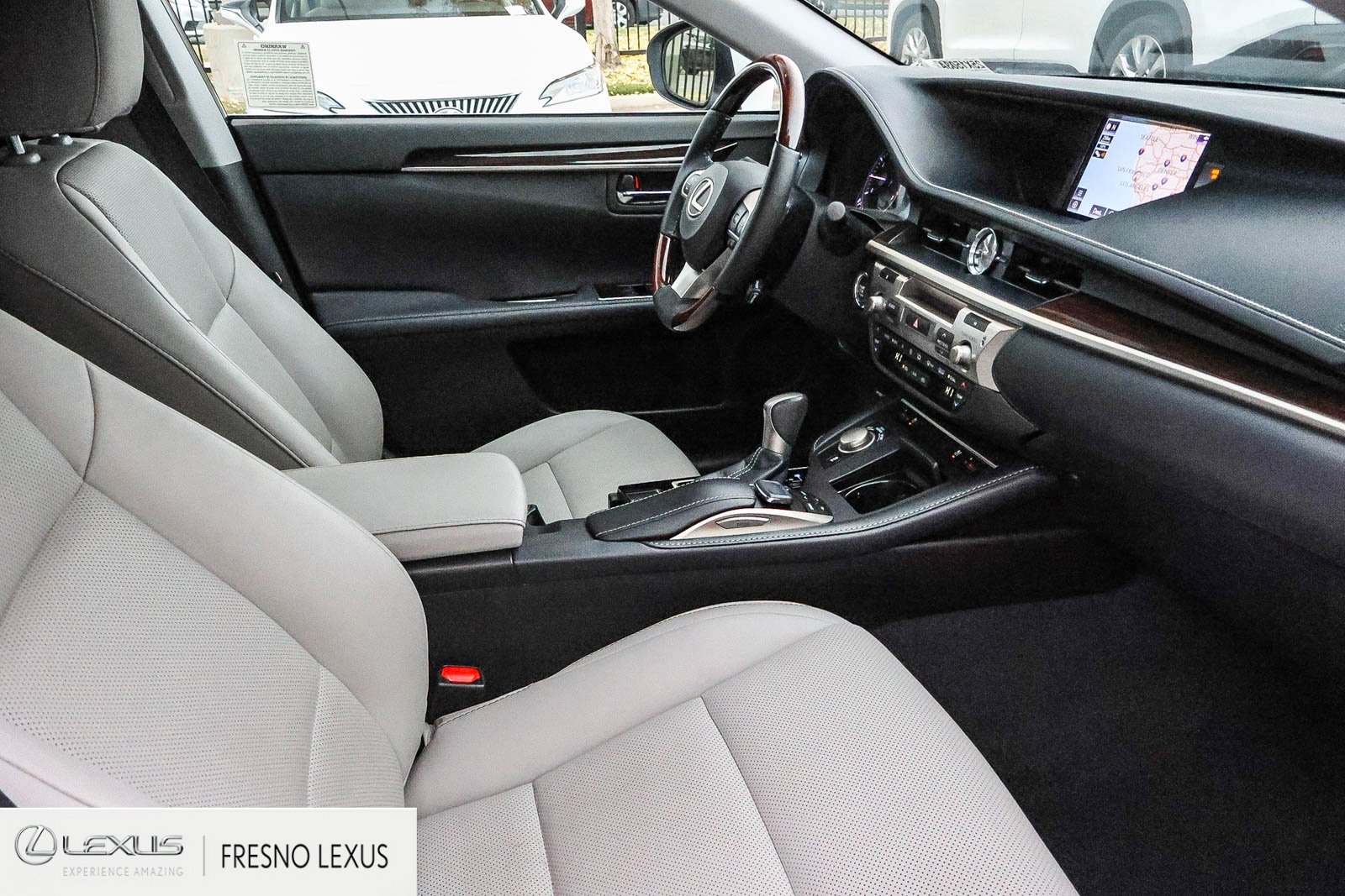 Used 2018 Lexus ES 350 w/ Navigation System Package image 12