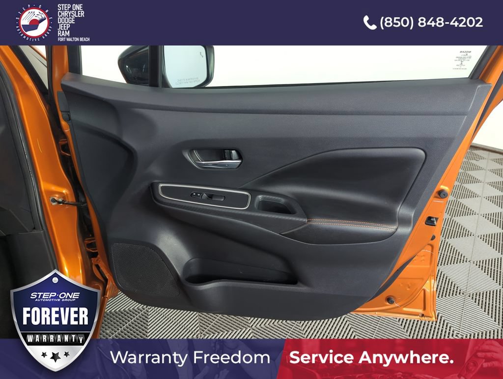 Used 2021 Nissan Versa SR FWD image 30