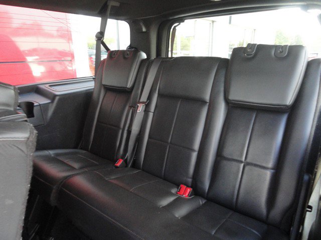 Used 2014 Lincoln Navigator L 4WD w/ Monochrome Appearance Package image 14