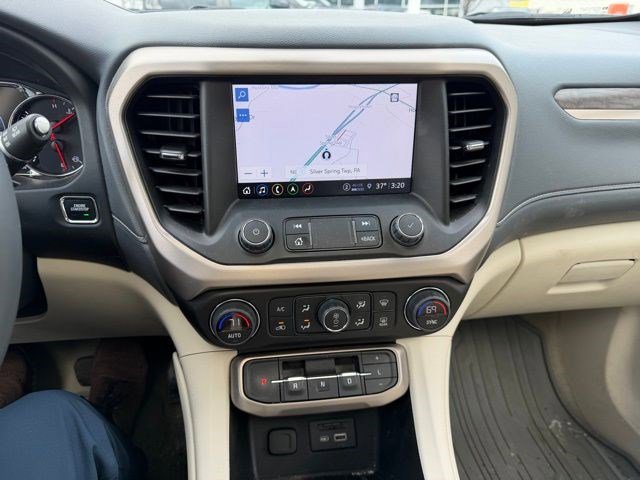 Used 2023 GMC Acadia Denali w/ Denali Ultimate Package image 18