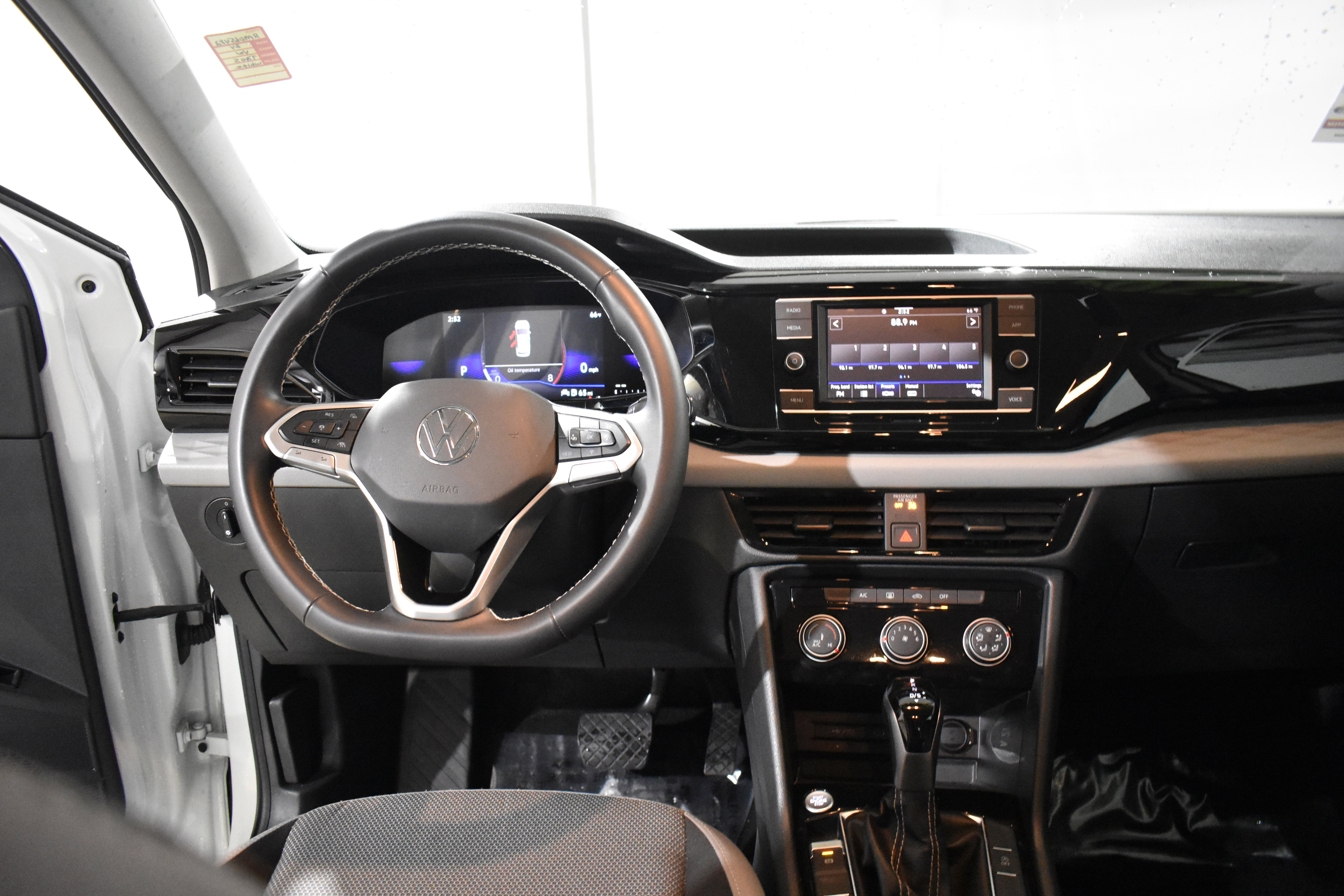 Used 2024 Volkswagen Taos S image 29