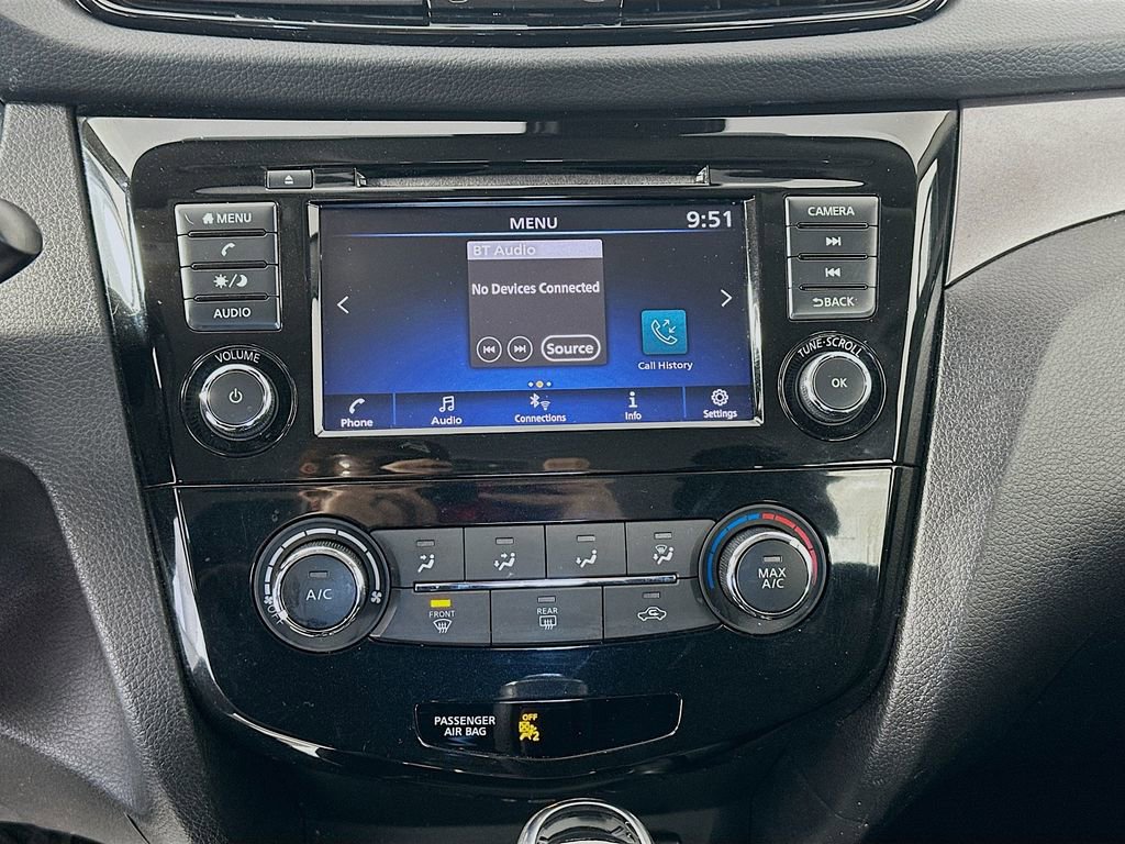 Used 2022 Nissan Rogue Sport S image 14