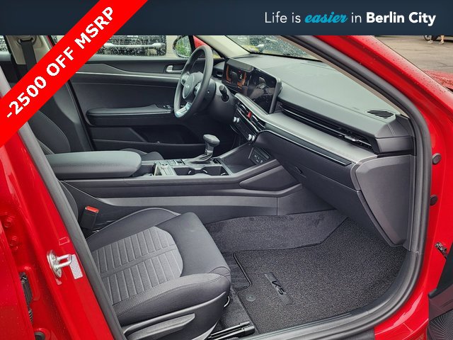 New 2025 Kia K5 LXS image 11