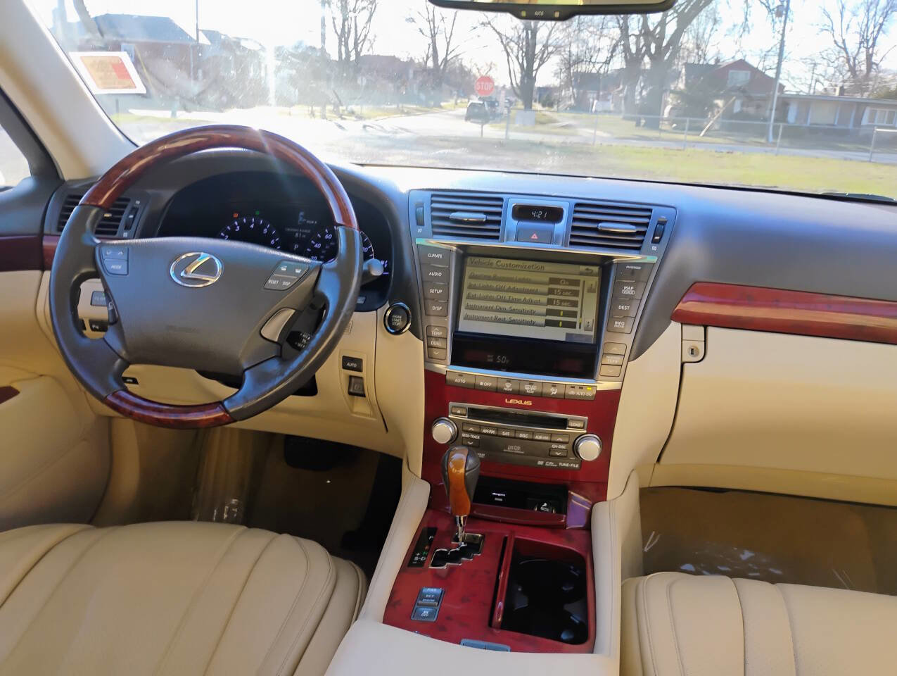 Used 2012 Lexus LS 460 AWD w/ Luxury Value Edition image 10
