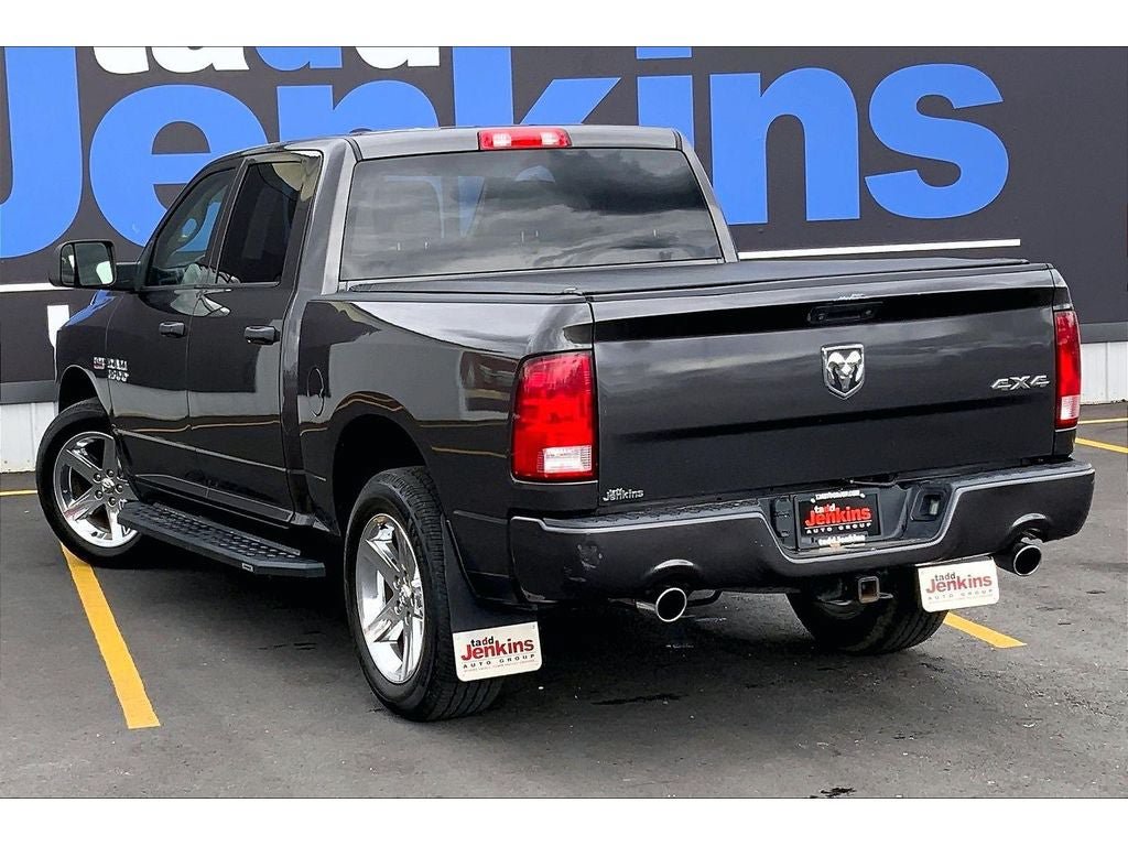 Used 2018 RAM 1500 Express w/ Express Value Package AWD/4WD image 11