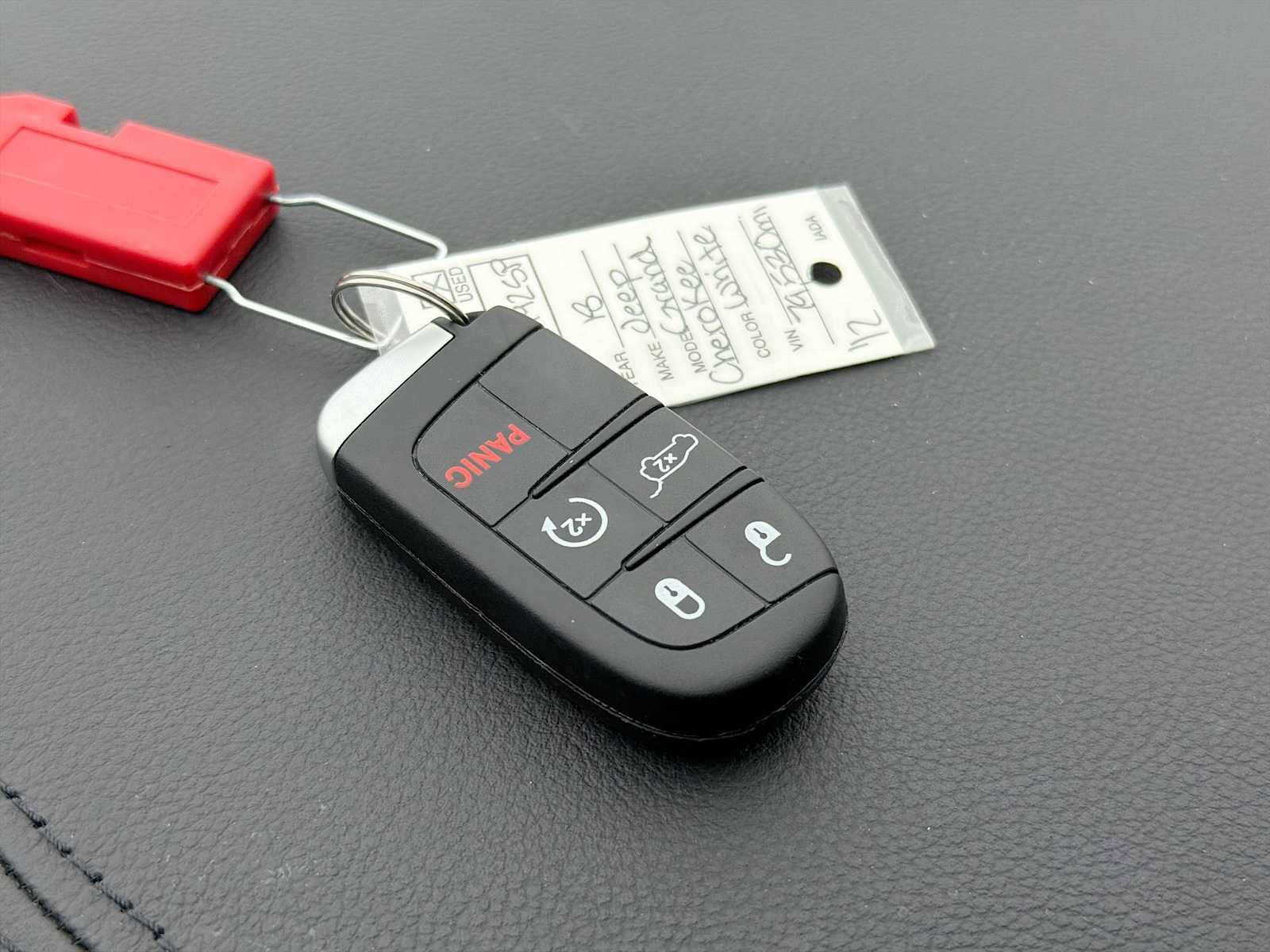 Used 2018 Jeep Grand Cherokee Overland image 31