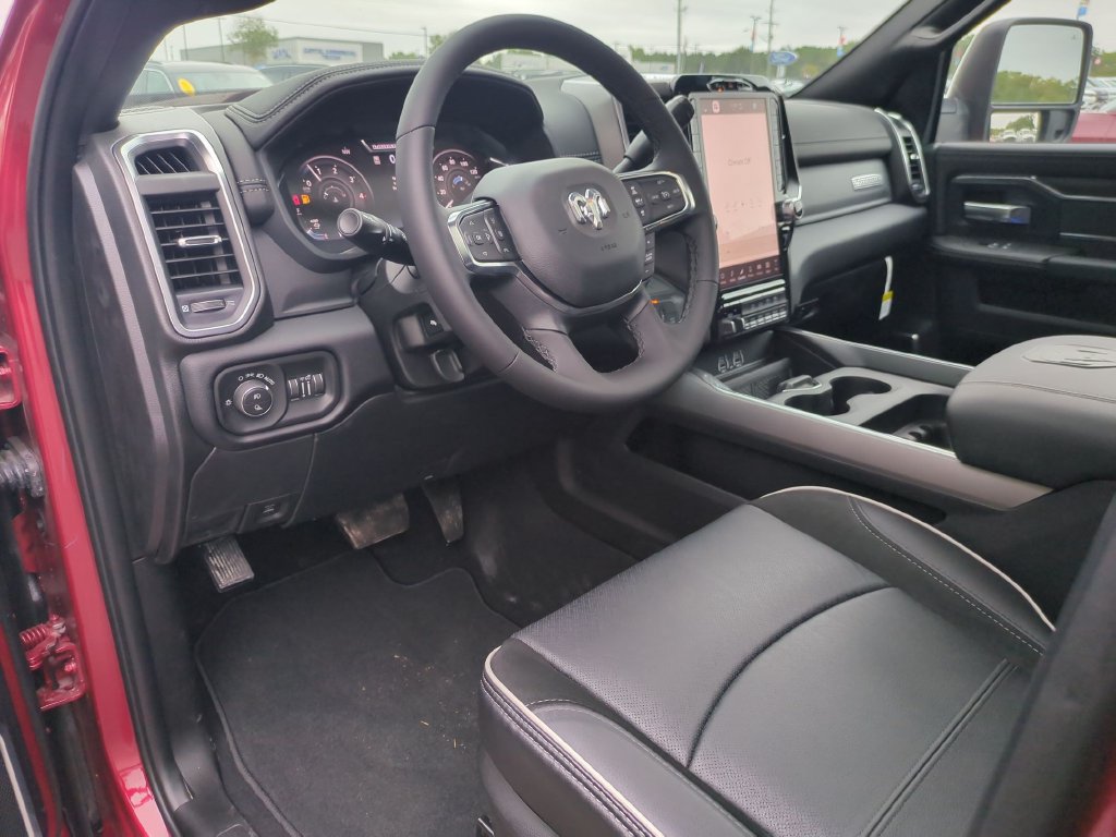 New 2026 RAM 3500 Laramie AWD/4WD image 15