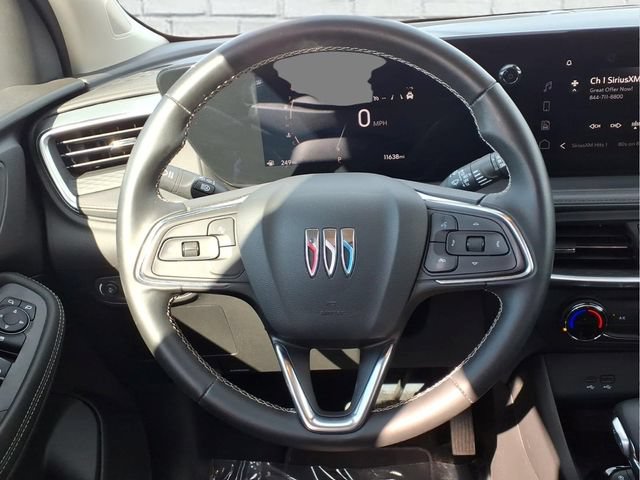 Used 2024 Buick Encore GX Preferred FWD image 1
