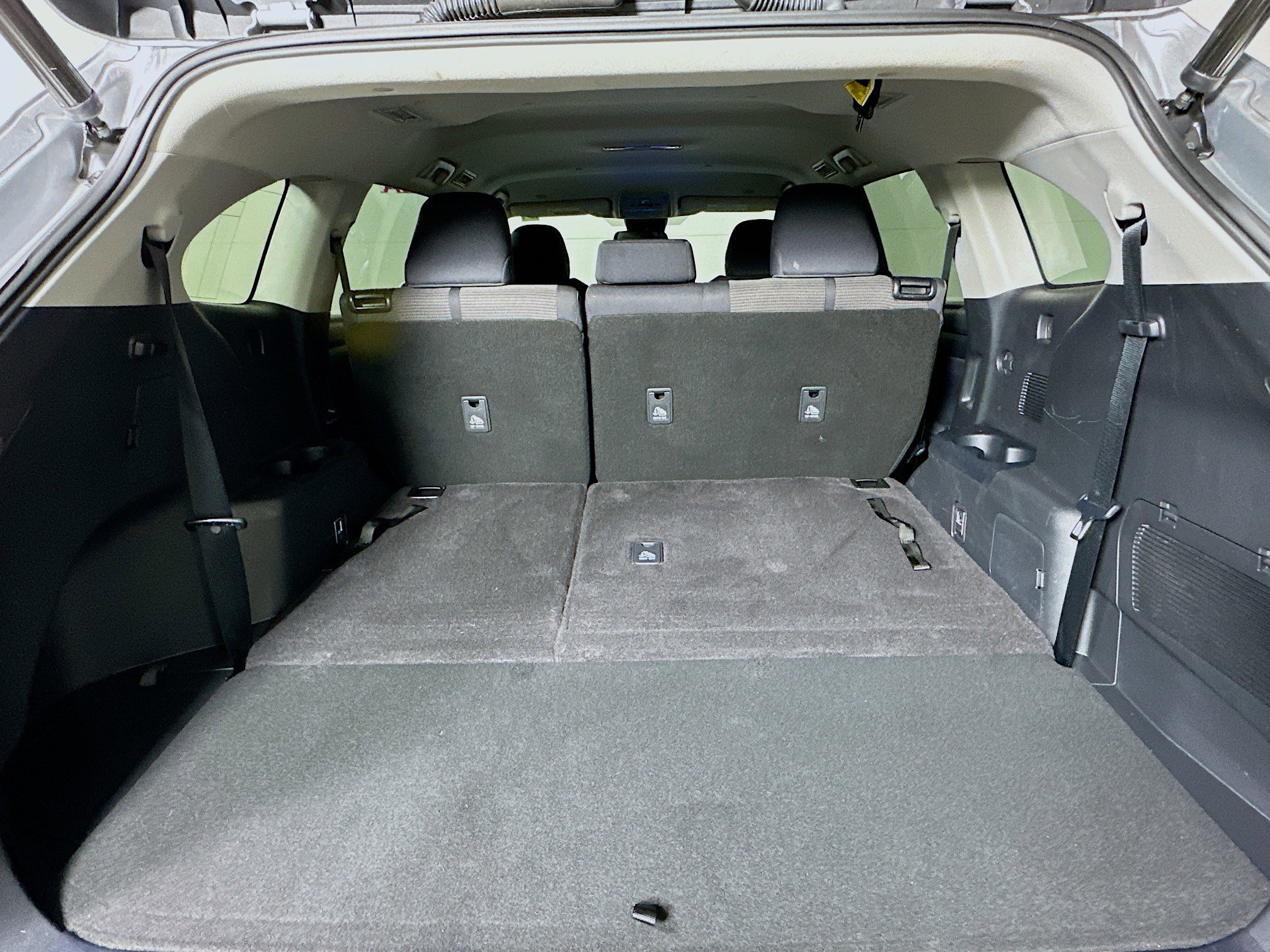 Used 2023 Toyota Highlander LE image 31