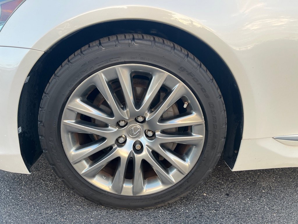 Used 2015 Lexus LS 460 image 40