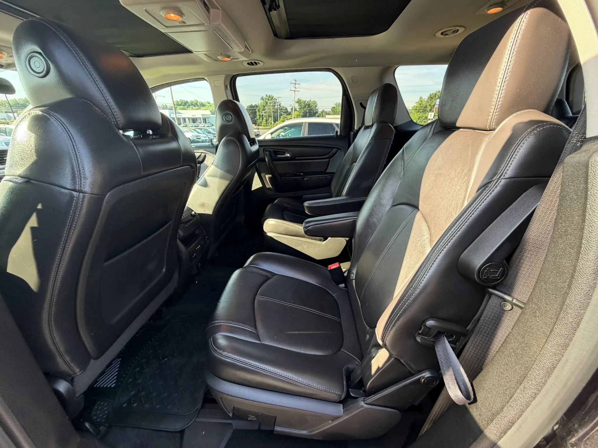 Used 2016 GMC Acadia SLT w/ Open Road Package AWD/4WD image 14