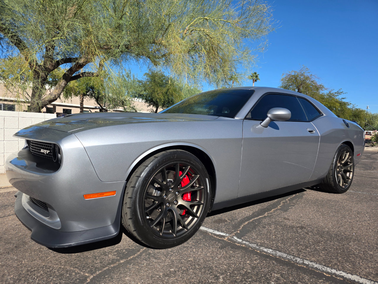 Used 2015 Dodge Challenger SRT Hellcat image 2
