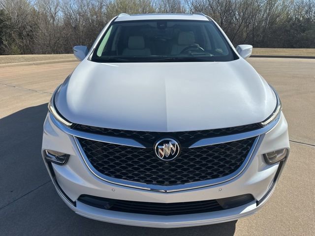 Used 2024 Buick Enclave Avenir w/ Avenir Technology Package image 8