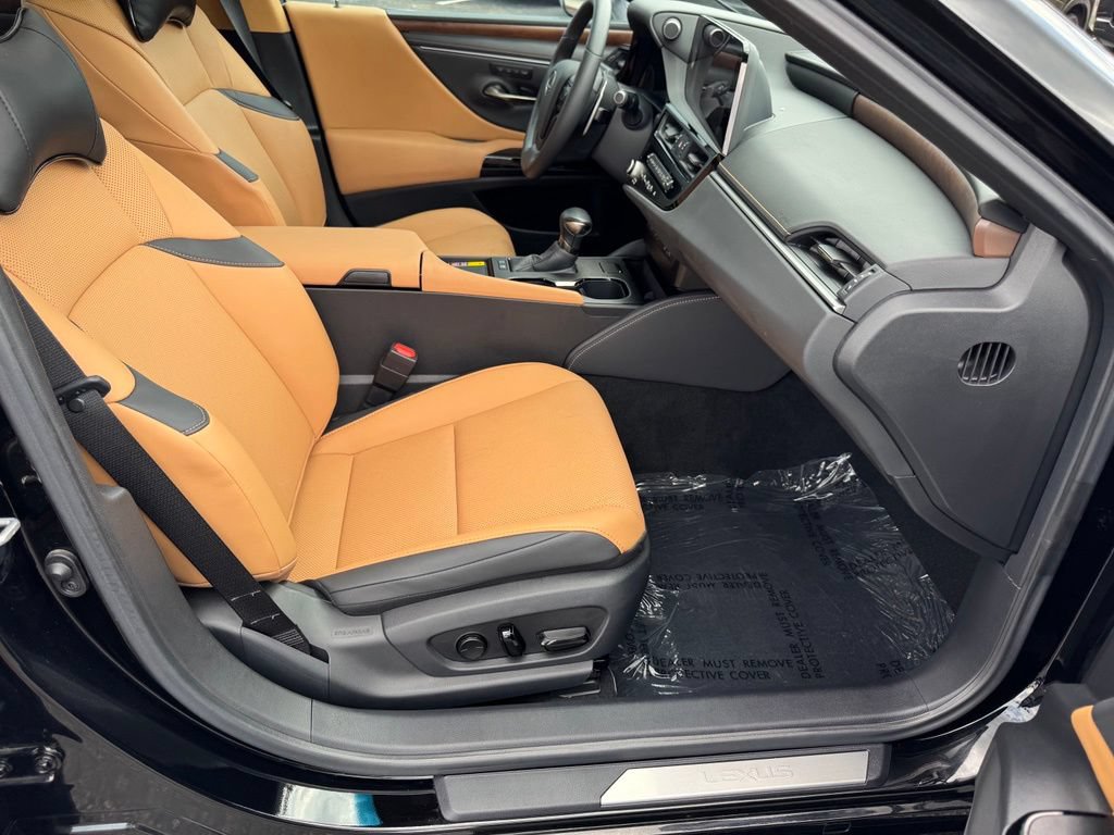 Used 2025 Lexus ES 300h F Sport FWD image 43
