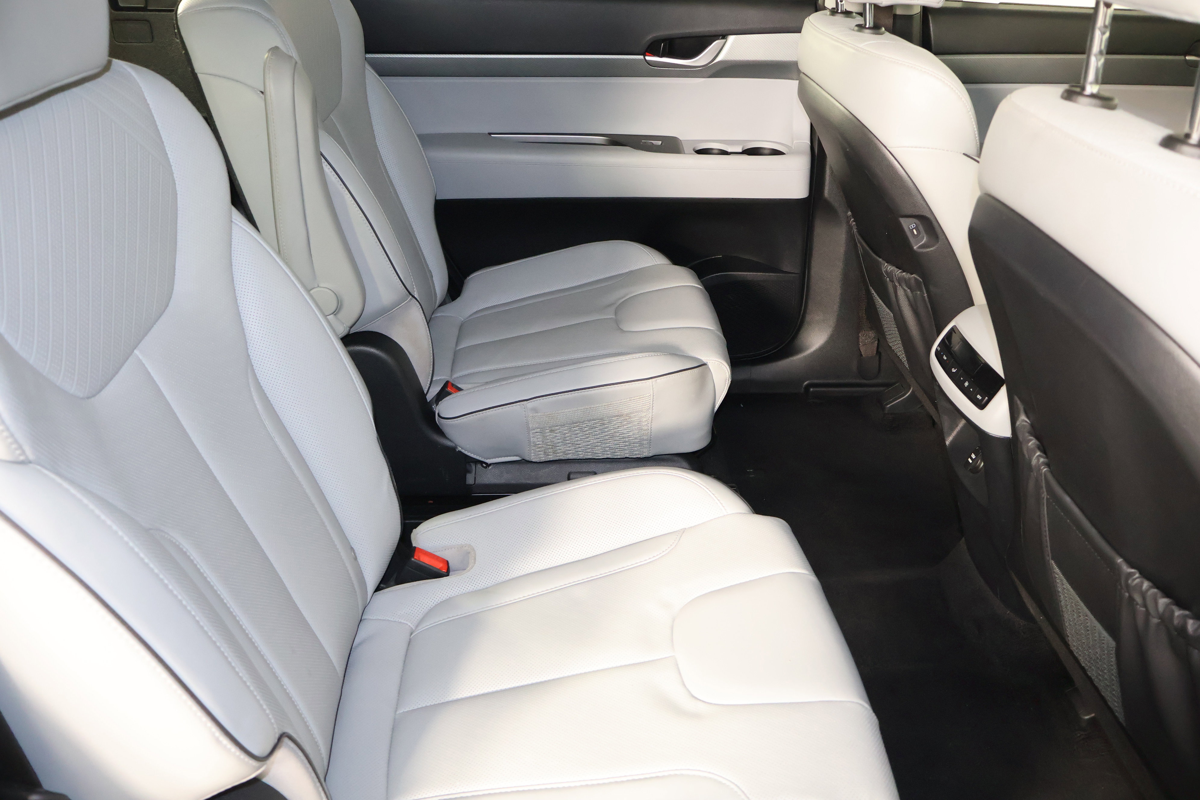 Used 2025 Hyundai Palisade SEL image 45