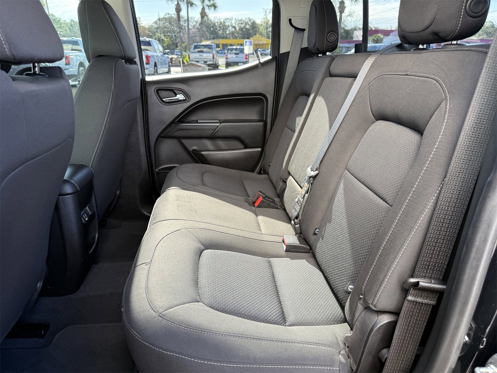 Used 2021 Chevrolet Colorado LT w/ Safety Package image 14