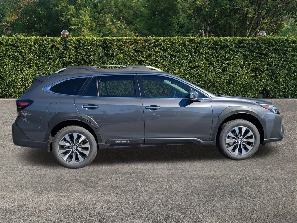 New 2025 Subaru Outback Touring XT image 3