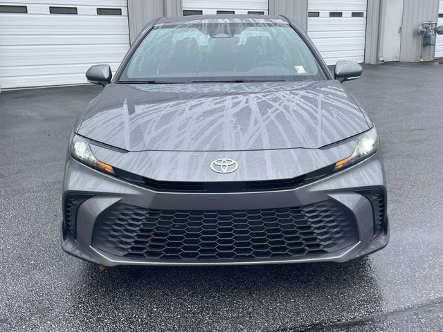 Used 2026 Toyota Camry SE FWD image 17