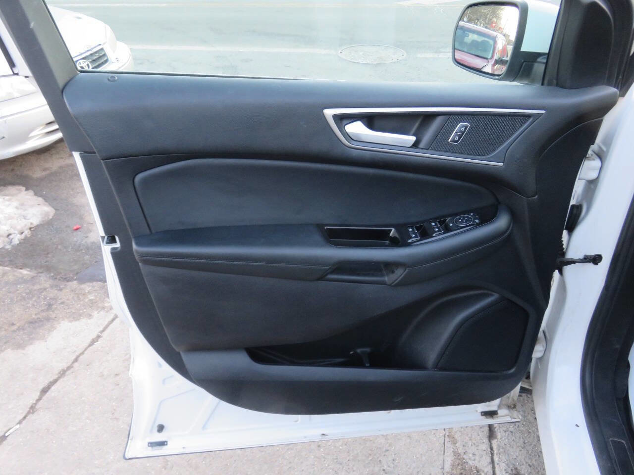 Used 2019 Ford Edge SEL w/ Equipment Group 201A image 27