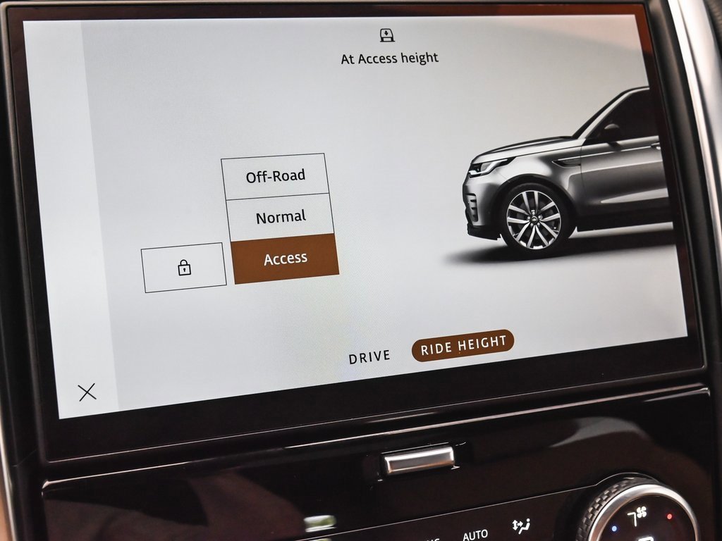 Used 2023 Land Rover Discovery HSE R-Dynamic image 30