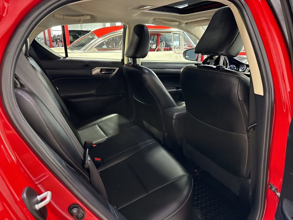 Used 2017 Lexus CT 200h w/ Navigation System Package FWD image 40
