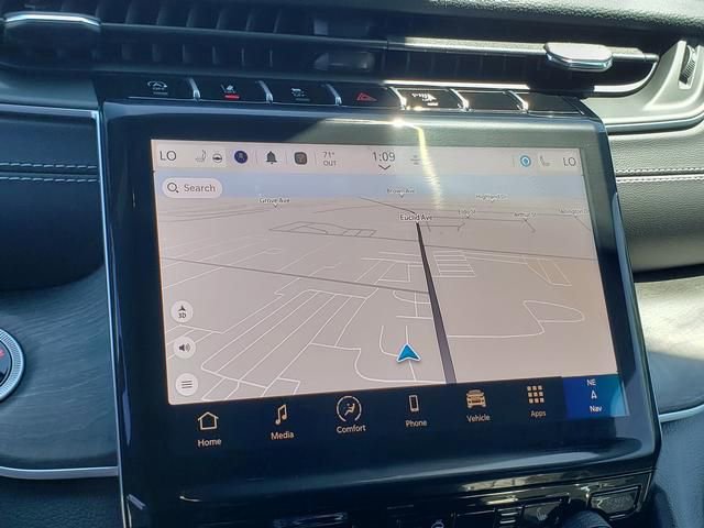 New 2024 Jeep Grand Cherokee L Limited w/ Black Appearance Package image 26