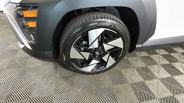 Used 2026 Hyundai Kona Limited FWD image 9