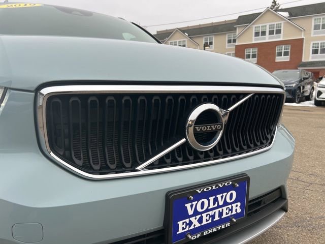 Used 2019 Volvo XC40 T5 Momentum image 12
