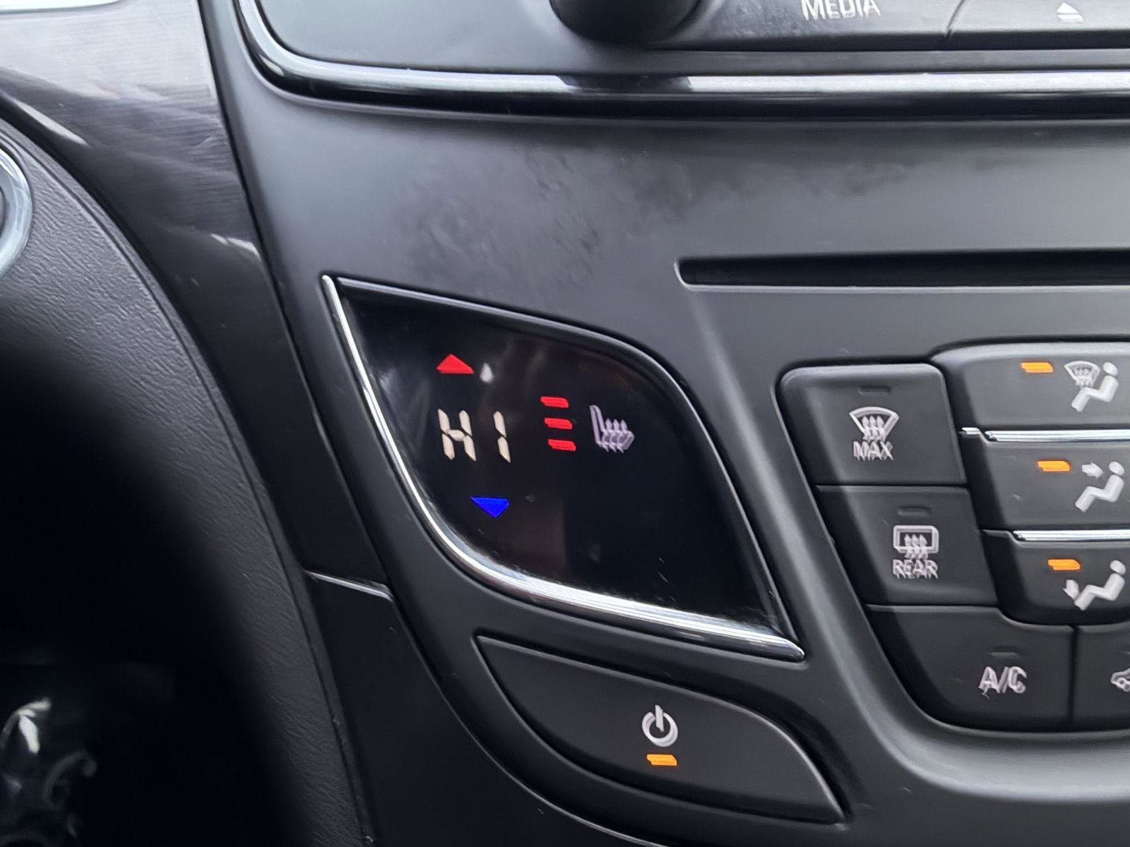 Used 2015 Buick Regal Premium image 17