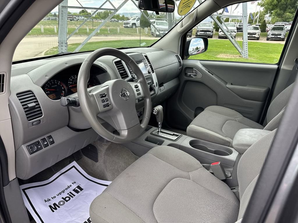 Used 2018 Nissan Frontier SV AWD/4WD image 13