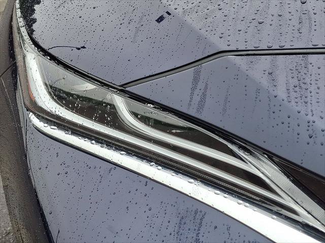 Certified 2023 Toyota Venza Limited AWD/4WD image 30