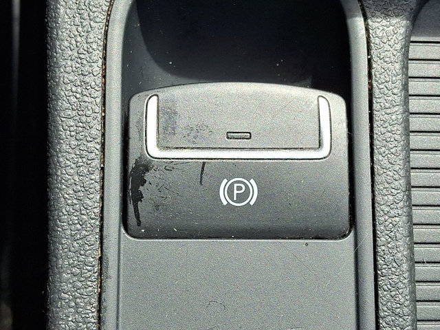 Used 2014 Volkswagen Tiguan S AWD/4WD image 25