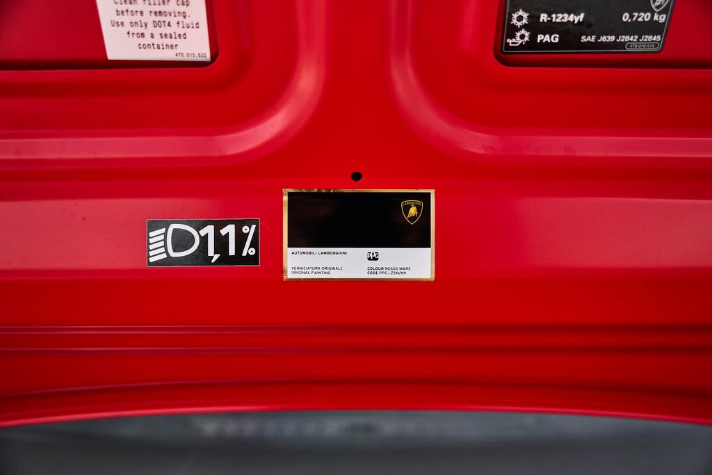 Used 2023 Lamborghini Huracan EVO image 19