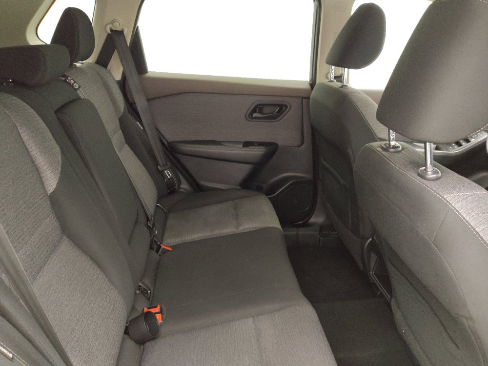 Used 2021 Nissan Rogue S AWD/4WD image 19