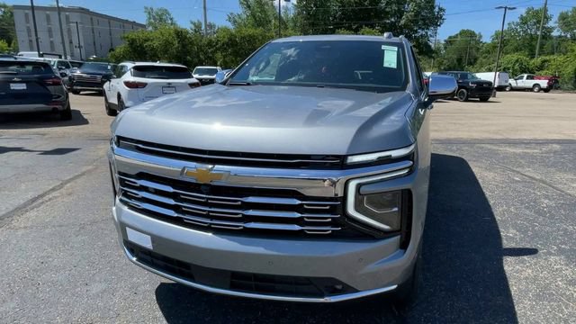 New 2026 Chevrolet Suburban Premier w/ Sun And Tow Package AWD/4WD image 5