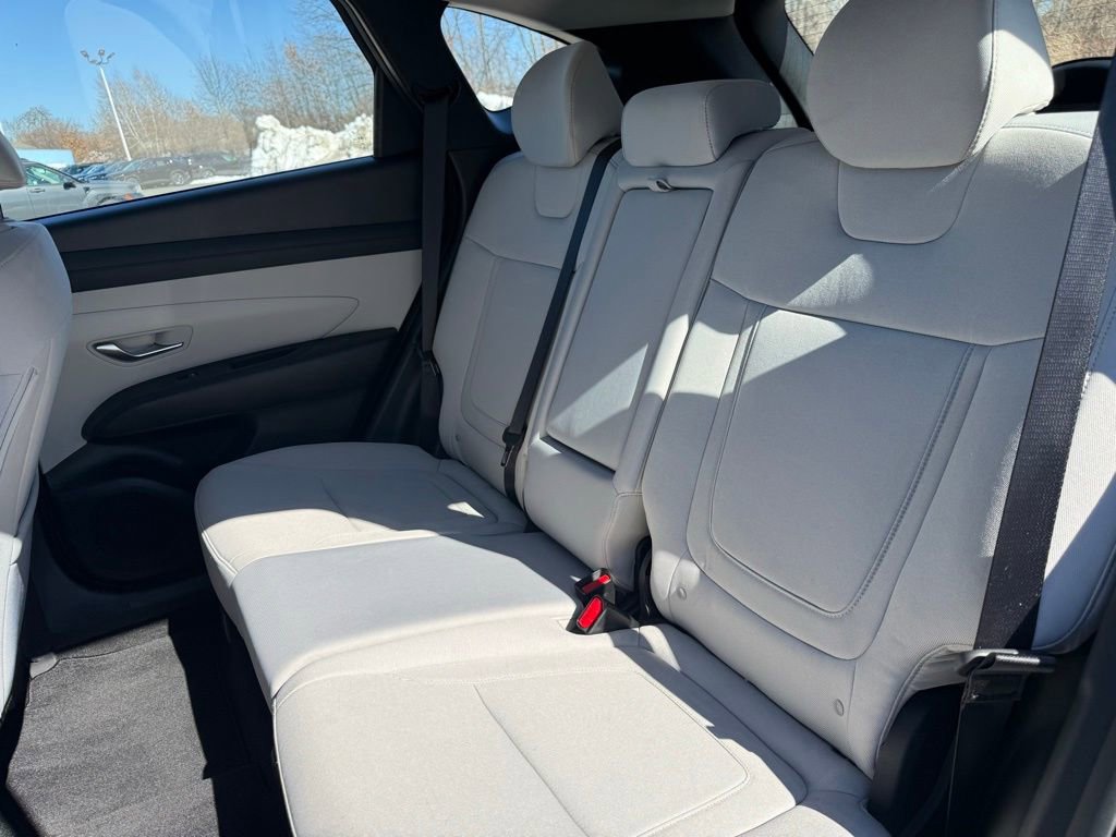 Certified 2026 Hyundai Tucson SE image 33