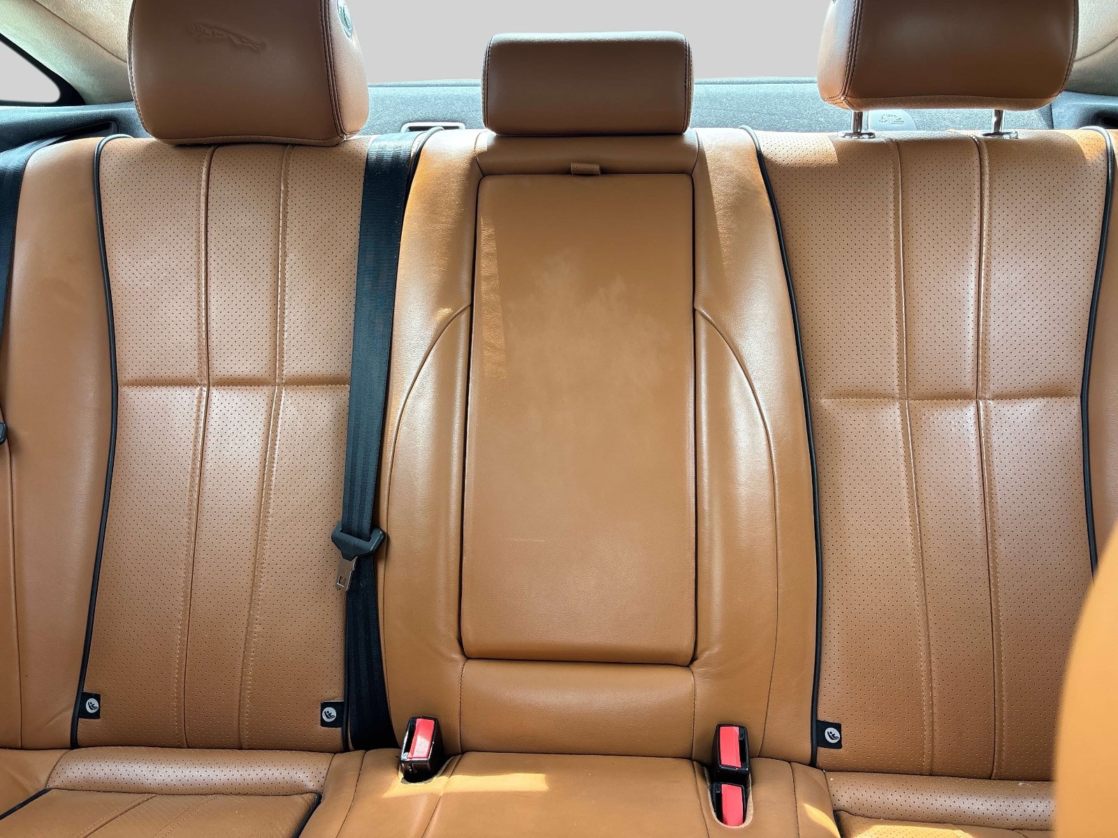 Used 2013 Jaguar XJ AWD image 29