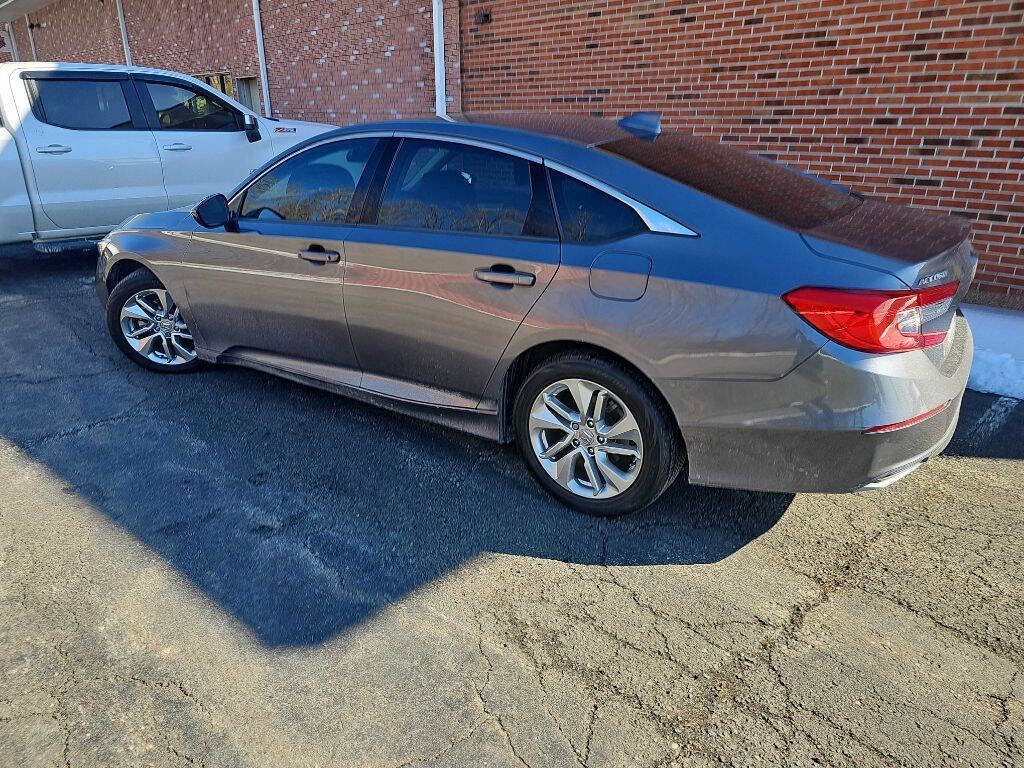 Used 2018 Honda Accord LX image 4
