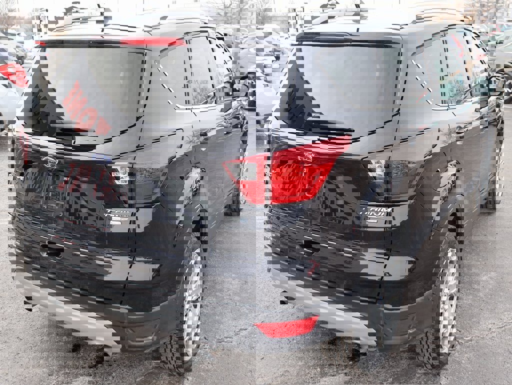 Used 2019 Ford Escape Titanium image 6