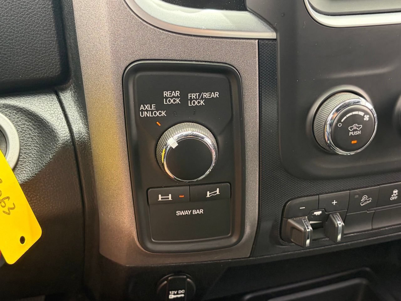 Used 2017 RAM 2500 Power Wagon w/ Luxury Group AWD/4WD image 9