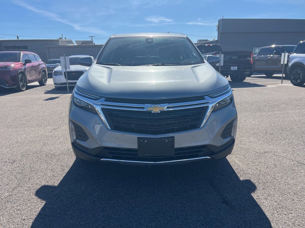 Used 2024 Chevrolet Equinox LT image 2