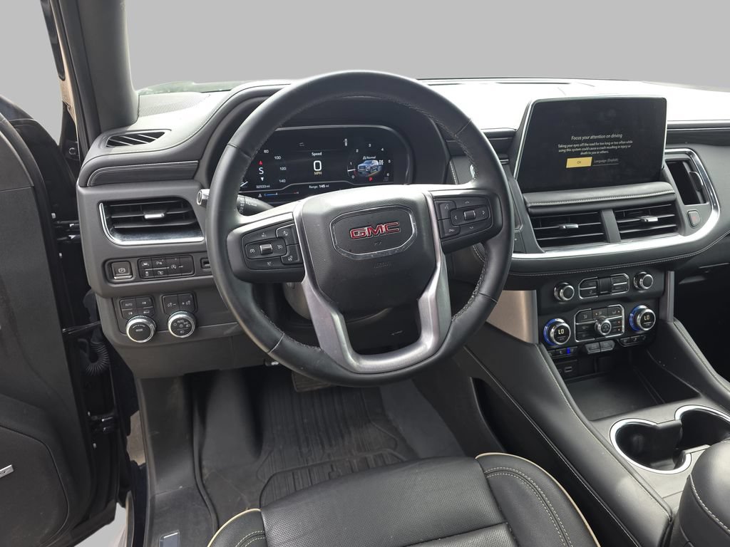 Certified 2023 GMC Yukon SLT w/ SLT Premium Package AWD/4WD image 18