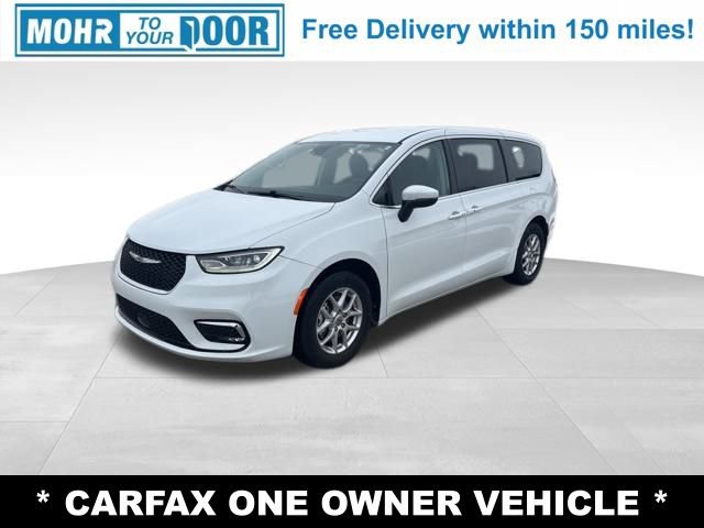 Used 2023 Chrysler Pacifica Touring-L